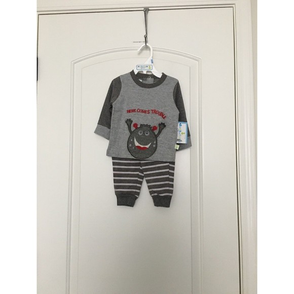 Duck Duck Goose Baby Boys Jogging Suit Size 6/9 Months - Picture 1 of 8